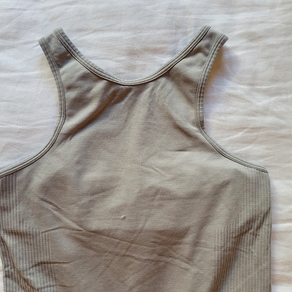 lululemon athletica Women's Gray Tank Top - Picture 6 of 6